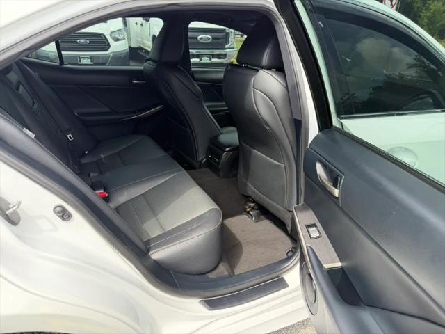 2019 Lexus IS 300 300