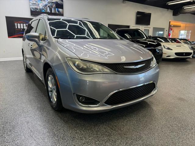 2019 Chrysler Pacifica Touring L for sale in Orlando, FL
