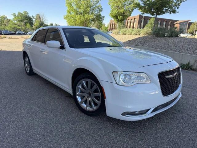 2017 Chrysler 300 Limited
