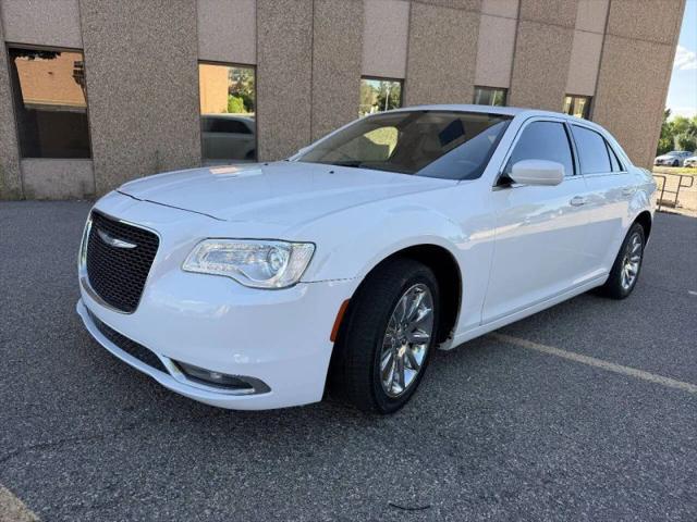 2017 Chrysler 300 Limited