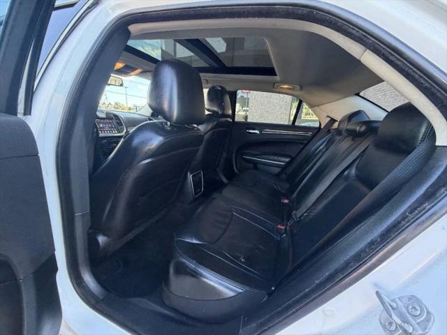 2017 Chrysler 300 Limited