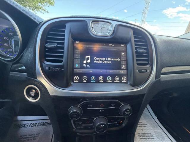 2017 Chrysler 300 Limited