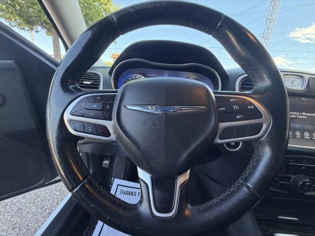 2017 Chrysler 300 Limited