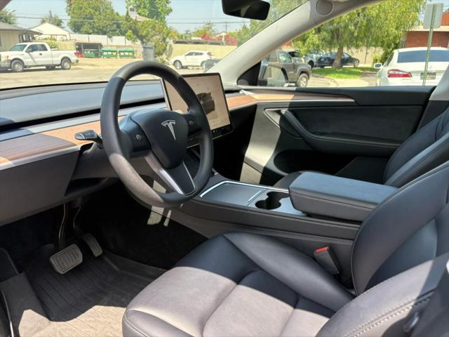 2024 Tesla Model Y Long Range Single Motor Rear-Wheel Drive