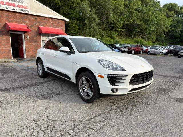 2017 Porsche Macan Base