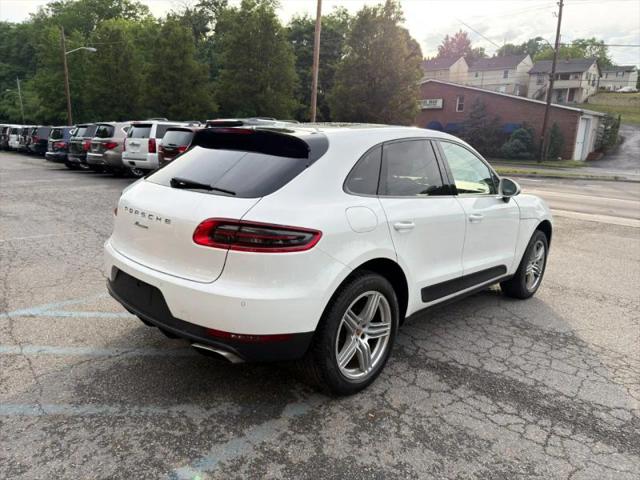 2017 Porsche Macan Base
