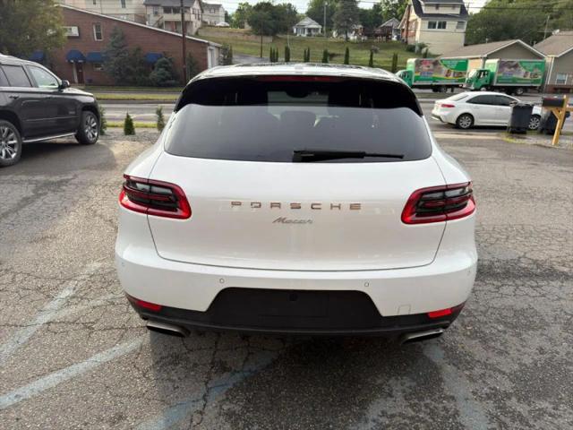 2017 Porsche Macan Base