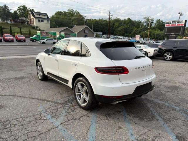 2017 Porsche Macan Base