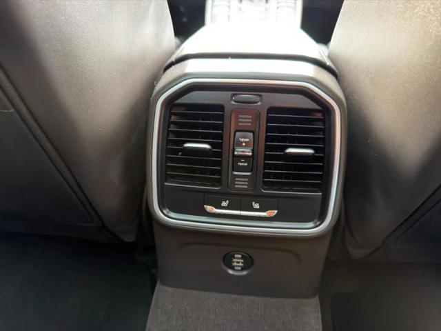 2017 Porsche Macan Base