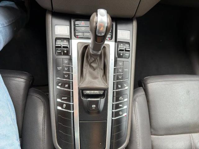 2017 Porsche Macan Base