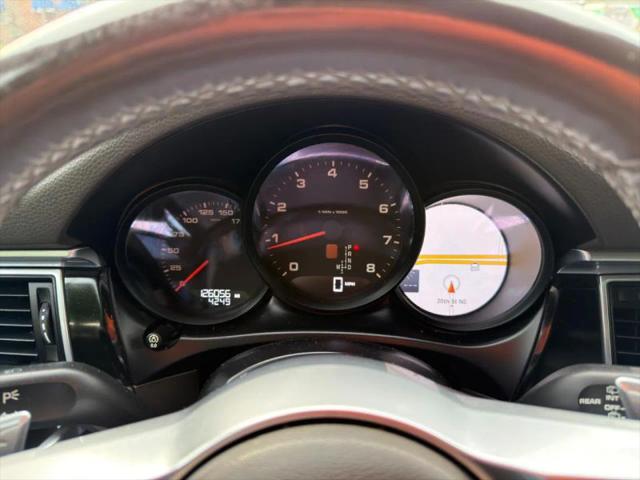 2017 Porsche Macan Base
