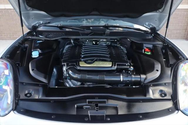 2016 Porsche Cayenne Base