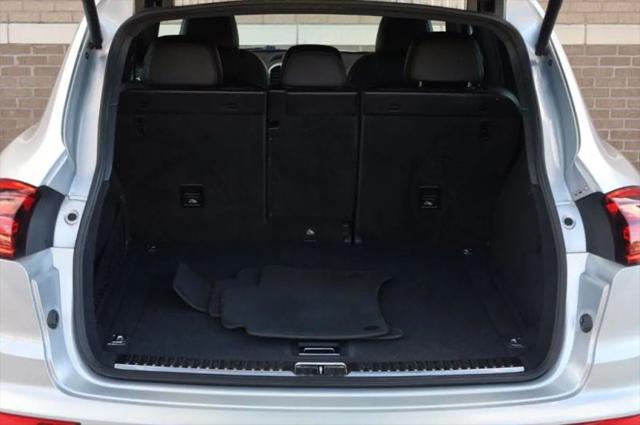 2016 Porsche Cayenne Base