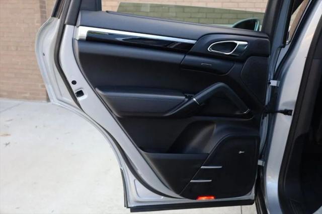 2016 Porsche Cayenne Base