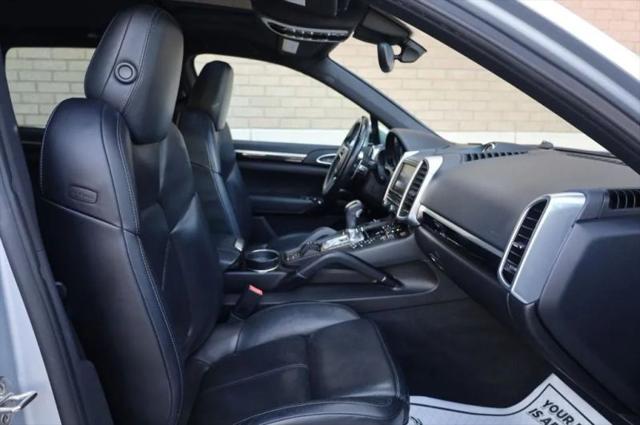 2016 Porsche Cayenne Base