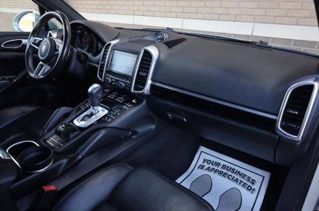 2016 Porsche Cayenne Base