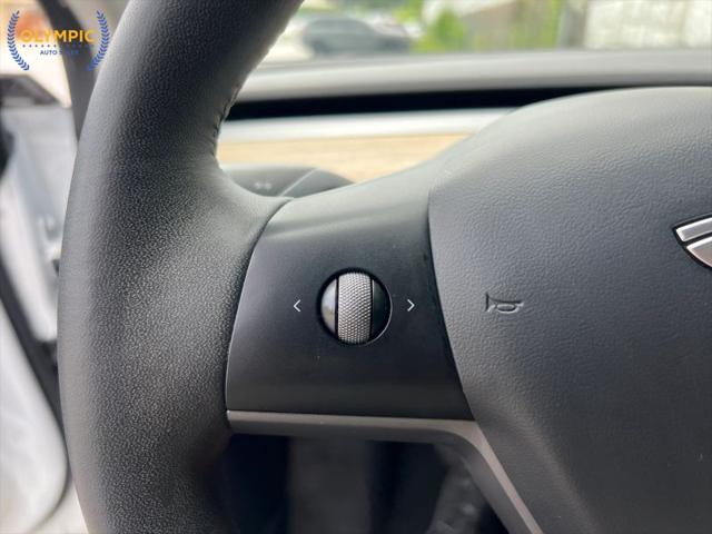 2021 Tesla Model 3 Standard Range Plus Rear-Wheel Drive