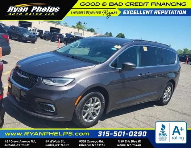 2021 Chrysler Pacifica Touring for sale in Phoenix, NY