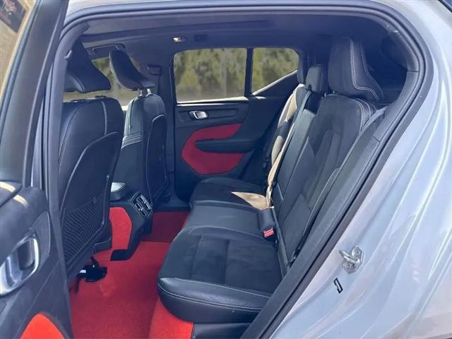 2021 Volvo XC40 T5 R-Design