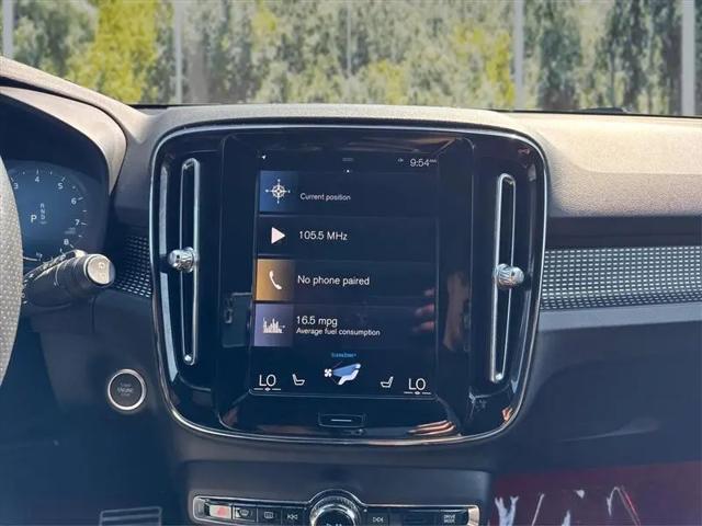 2021 Volvo XC40 T5 R-Design