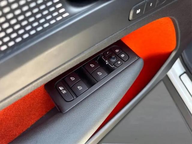 2021 Volvo XC40 T5 R-Design