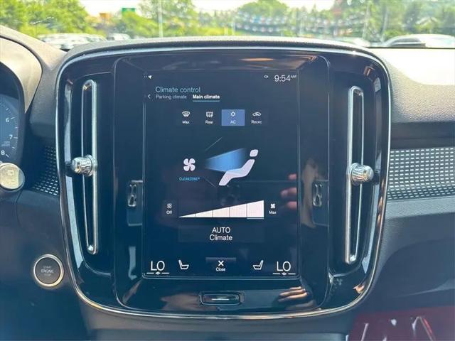 2021 Volvo XC40 T5 R-Design