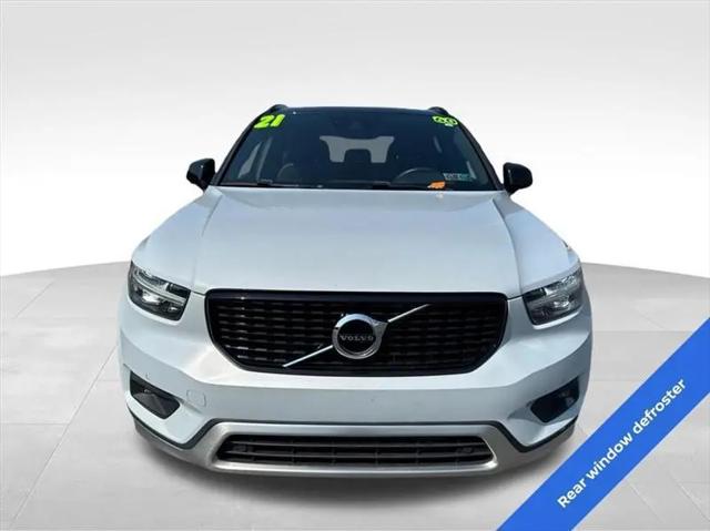 2021 Volvo XC40 T5 R-Design