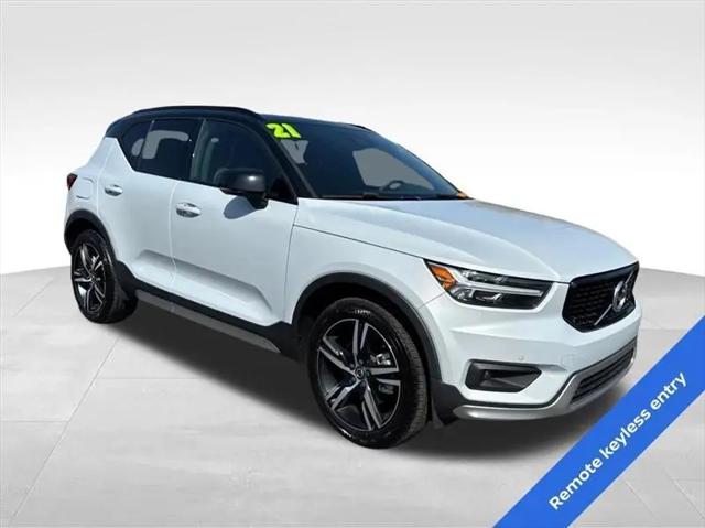 2021 Volvo XC40 T5 R-Design