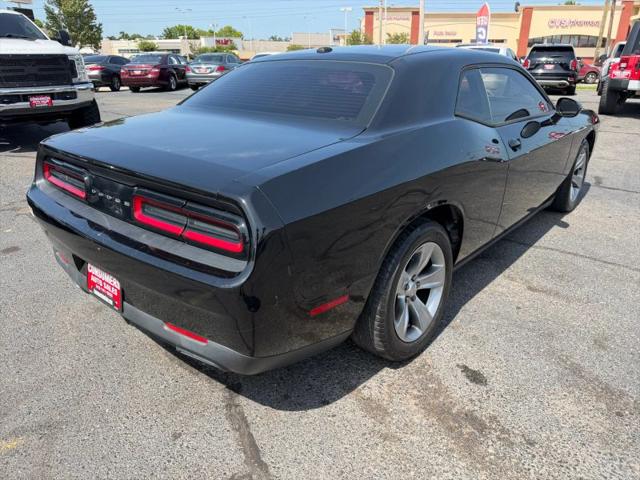 2016 Dodge Challenger SXT