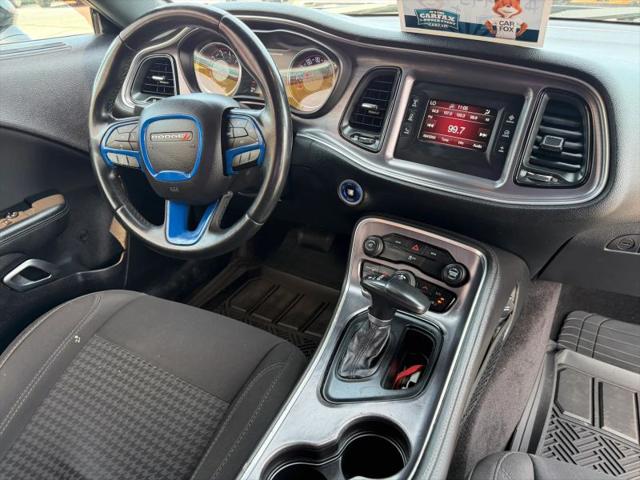 2016 Dodge Challenger SXT
