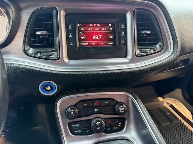 2016 Dodge Challenger SXT