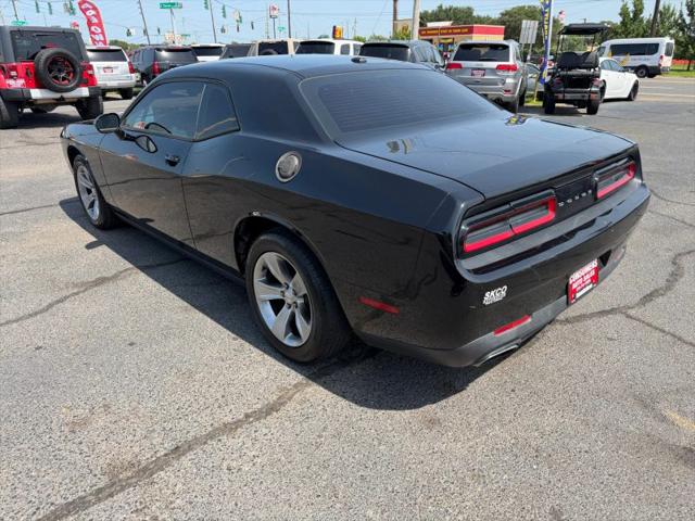 2016 Dodge Challenger SXT
