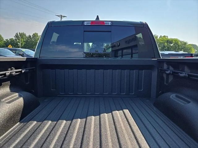 2026 Ram 1500 Express Crew Cab 4x4 57 Box