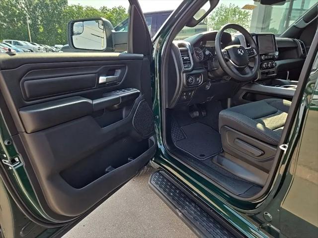2026 Ram 1500 Express Crew Cab 4x4 57 Box