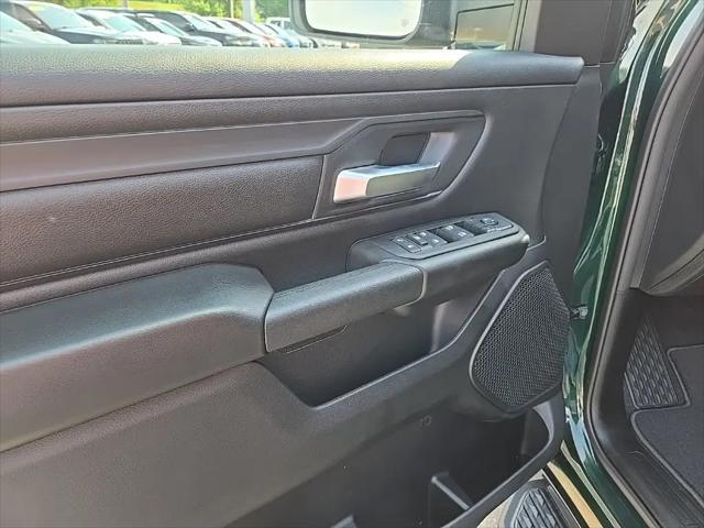 2026 Ram 1500 Express Crew Cab 4x4 57 Box