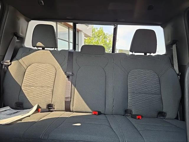 2026 Ram 1500 Express Crew Cab 4x4 57 Box