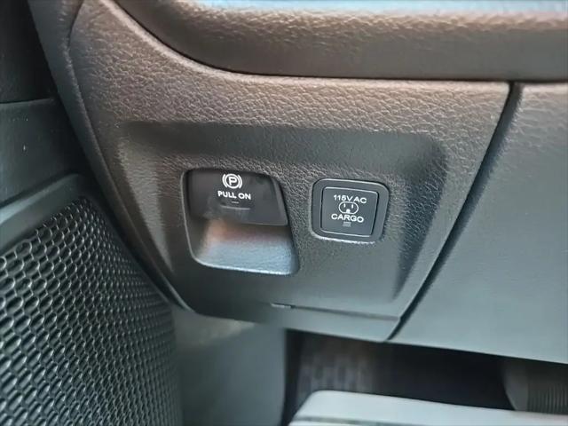 2026 Ram 1500 Express Crew Cab 4x4 57 Box