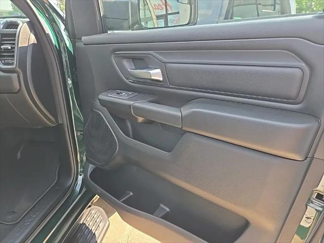 2026 Ram 1500 Express Crew Cab 4x4 57 Box