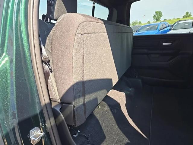 2026 Ram 1500 Express Crew Cab 4x4 57 Box