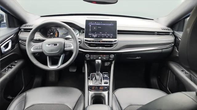 2025 Jeep Compass Latitude 4x4