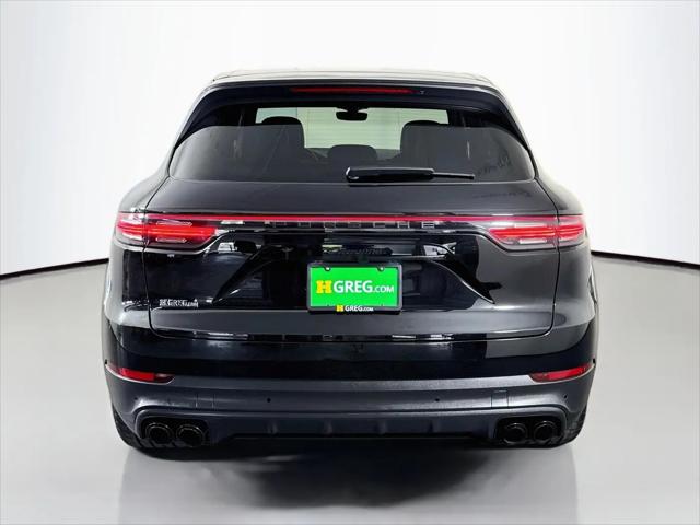 2023 Porsche Cayenne Platinum Edition