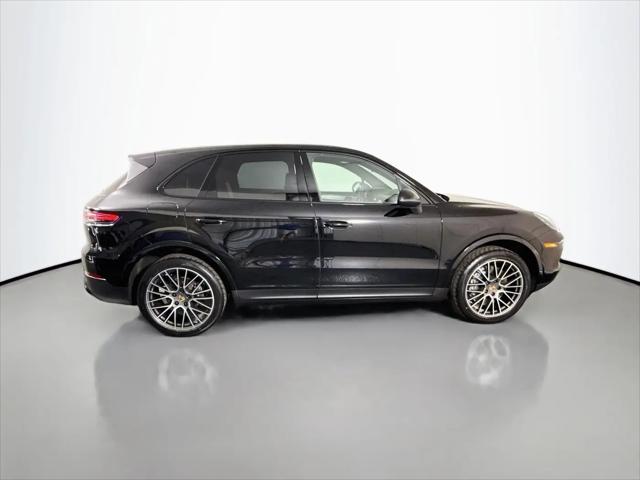 2023 Porsche Cayenne Platinum Edition