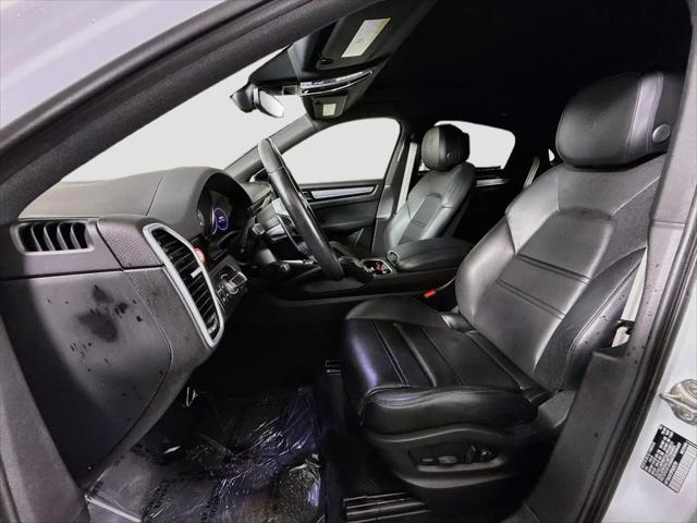 2023 Porsche Cayenne Platinum Edition