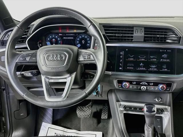 2025 Audi Q3 Premium 45 TFSI S line quattro Tiptronic
