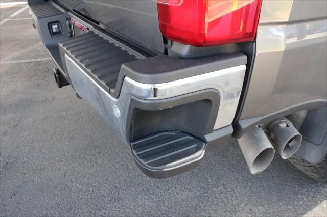 2023 Ford F-350 LARIAT