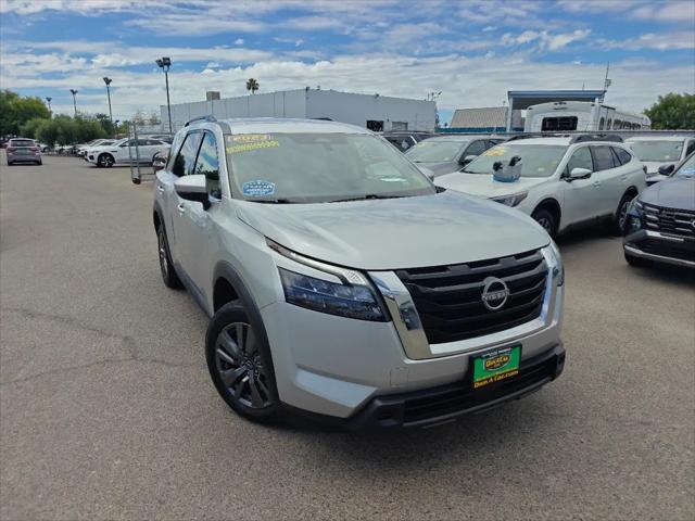 2023 Nissan Pathfinder SV 4WD