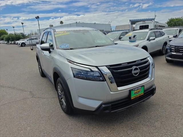 2023 Nissan Pathfinder SV 4WD