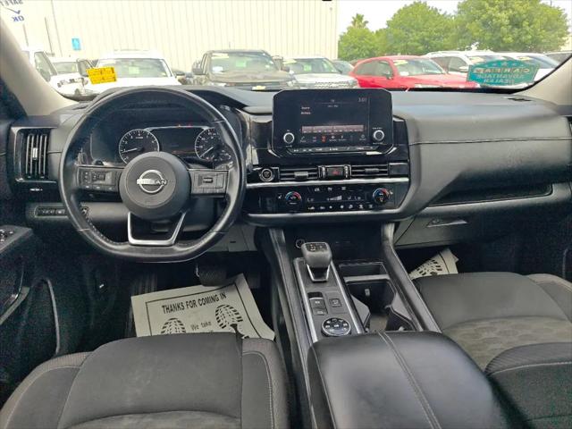 2023 Nissan Pathfinder SV 4WD