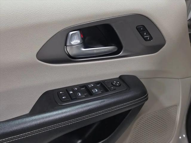 2021 Chrysler Pacifica Touring L
