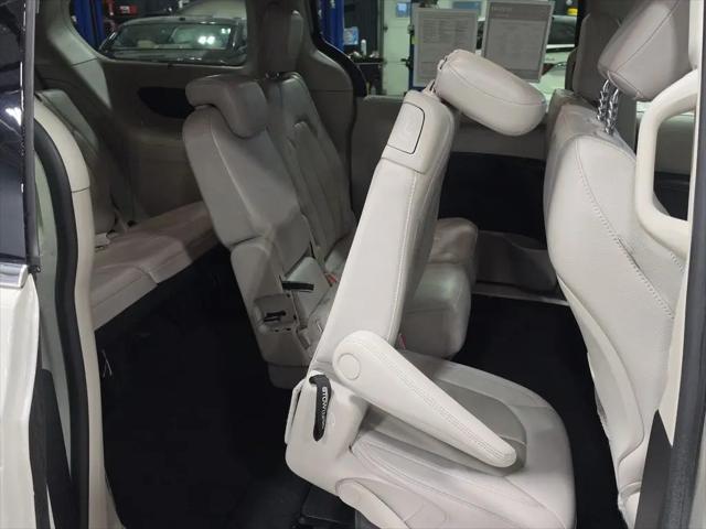 2021 Chrysler Pacifica Touring L